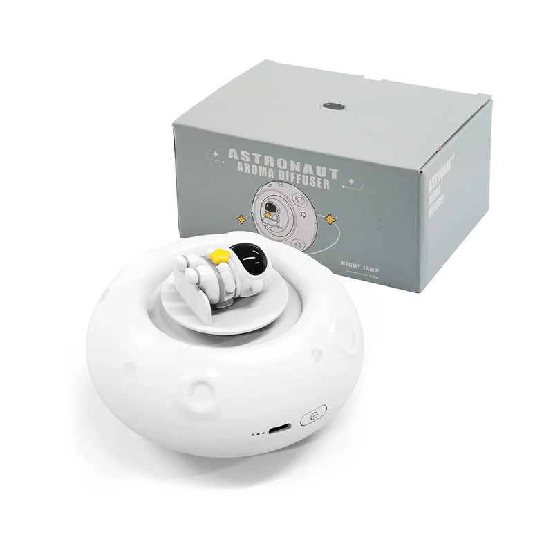 Astronaut Night Light Air Diffuser - مرطّب جو